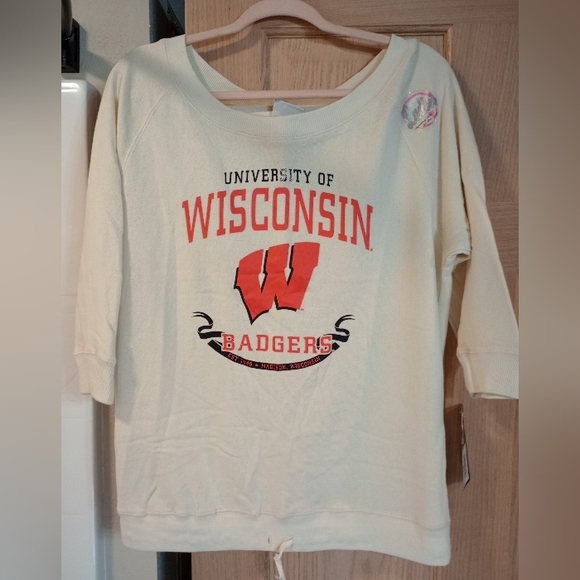 ProEdge University of Wisconsin Badgers Women's Sweatshirt - Picture 2 of 8